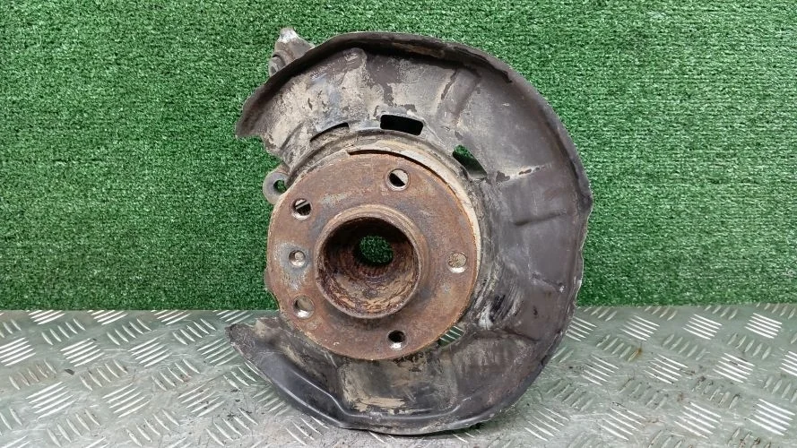 ступица Bmw N47D20C F30 Bmw 3-Series N47D20C F30 33326792522