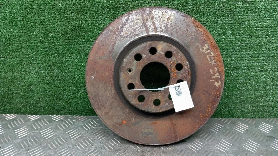 диск тормозной Volkswagen BMP,CBAB,CFF,CBBB,BPY,CCTA,CFGC 3C2,5N1,3C5,B6,357,358 Volkswagen Passat,Tiguan,Passat Cc BMP,CBAB,CFF,CBBB,BPY,CCTA,CFGC 3C2,5N1,3C5,B6,357,358 5Q0615301F,5QM615301A,JZW615301H