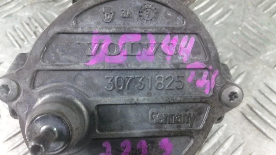 вакуумный насос Volvo D5244T C59 Volvo Xc90,S80,Xc70 D5244T C59 30731825