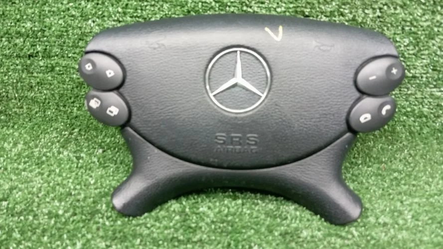 подушка безопасности водителя Mercedes-Benz  W211 Mercedes-Benz E-Class  W211 A2198601502