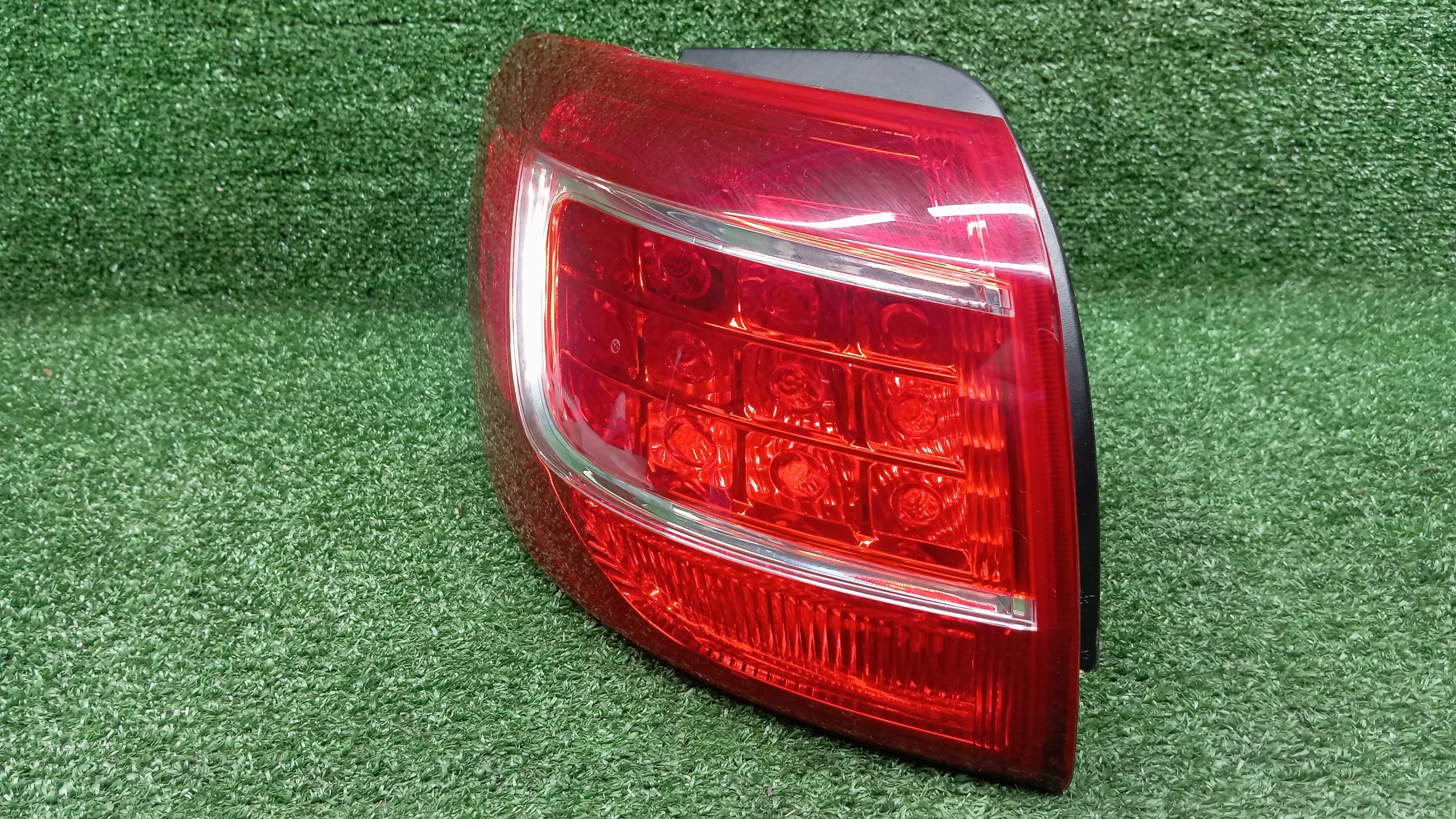 задний фонарь Kia D4HA SL Kia Sportage D4HA SL 924013W0,924013W000