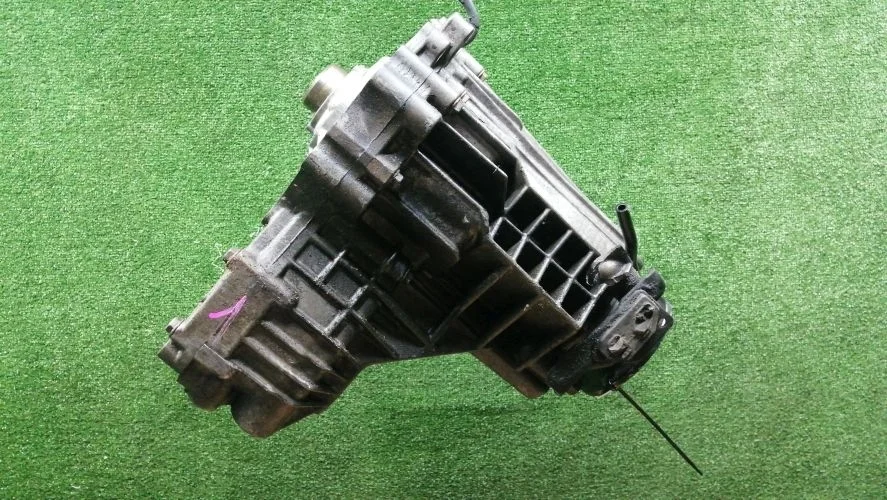 раздаточная коробка Infiniti VQ35,VK45,VK45DE,VQ35DE,VQ35HR S50 Infiniti Fx35,Ex35,Fx45 VQ35,VK45,VK45DE,VQ35DE,VQ35HR S50 33100CG000