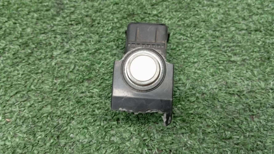 датчик парктроника Kia D4HA XM Kia Sorento D4HA XM 957202P550