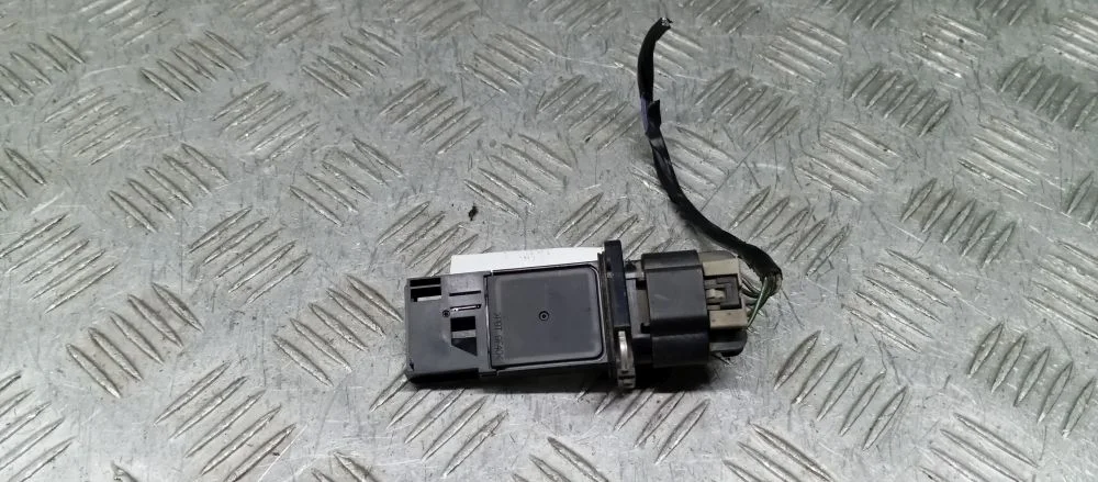датчик расхода воздуха Chevrolet,Cadillac LTD,LFM,LF1 V300,M300,2 Chevrolet,Cadillac Malibu,Spark,Srx LTD,LFM,LF1 V300,M300,2 15865791