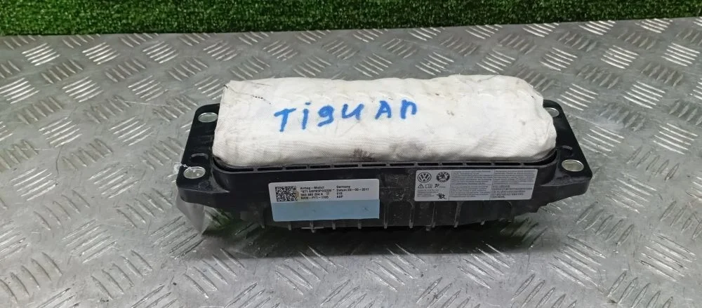 подушка безопасности пассажира Volkswagen CBAB,CFF 5N,5N1 Volkswagen Tiguan CBAB,CFF 5N,5N1 5K0880204A,5K0880204