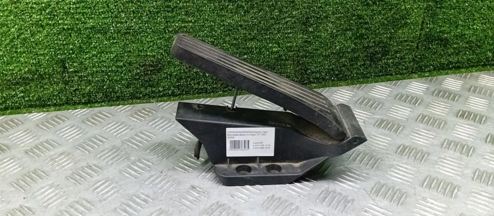 педаль газа Mercedes-Benz 272980,271860,272988 W212,W204,A207 Mercedes-Benz E-Class,C-Class 272980,271860,272988 W212,W204,A207 A2043000004