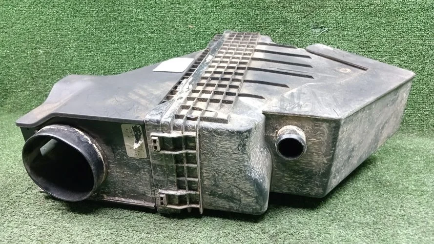 корпус воздушного фильтра Bmw B47D20A F25 Bmw X3 B47D20A F25 13718519138