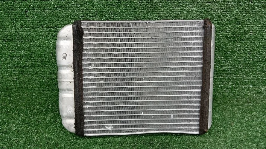 радиатор печки Audi,Volkswagen BUG,BKS 4LB,7LA Audi,Volkswagen Q7,Touareg BUG,BKS 4LB,7LA 7L0819031