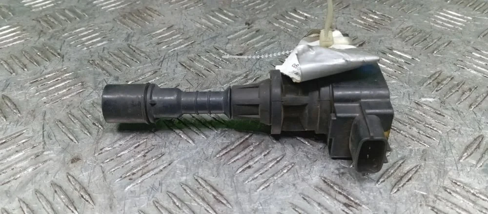 катушка зажигания Mazda L8DE SKP2T Mazda Bongo L8DE SKP2T LFB6-18-100