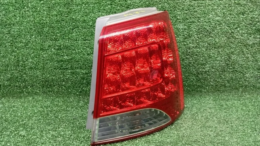 задний фонарь Kia D4HA XM Kia Sorento D4HA XM 924022P120,924022P100