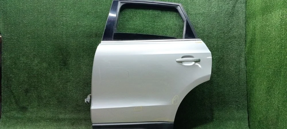 дверь боковая Audi CGLB,CAHA,CALB 8RB Audi Q5 CGLB,CAHA,CALB 8RB 8R0833051B