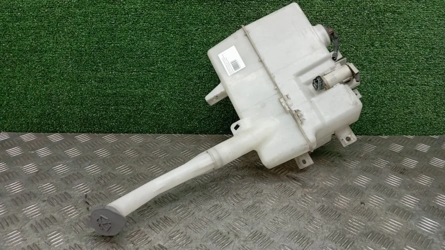бачок омывателя Infiniti VQ35,VQ35HR V36 Infiniti G35s VQ35,VQ35HR V36 28910JK600