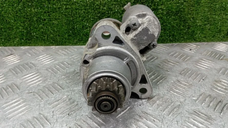 стартер Nissan VQ35DE Z51 Nissan Murano VQ35DE Z51 23300JA10C
