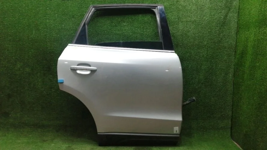 дверь боковая Audi CGLB,CAHA,CALB 8RB,8R Audi Q5 CGLB,CAHA,CALB 8RB,8R 8R0833052B