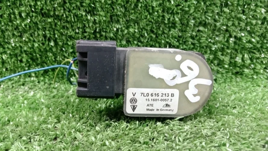 датчик регулировки дорожного просвета Volkswagen BMV 7LA Volkswagen Touareg BMV 7LA 7L0616571D