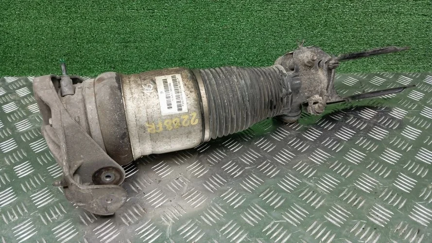 стойка Volkswagen BKS 7LA Volkswagen Touareg BKS 7LA 7L6616040D,7L6412022AG,167ATE04410A98H