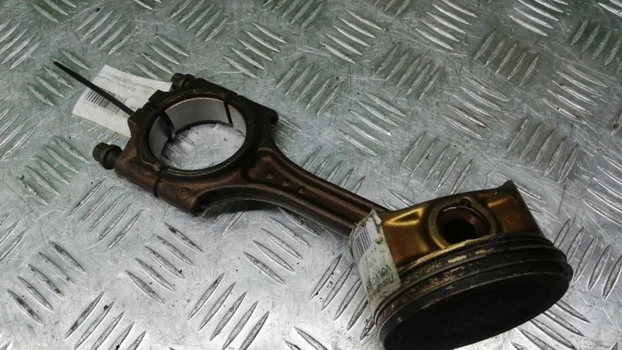 поршень с шатуном Volvo B5254T2 C59 Volvo Xc90 B5254T2 C59 31355860,30731508