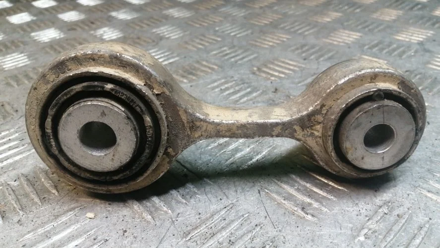 стойка стабилизатора Bmw N54B30A F01 Bmw 7-Series N54B30A F01 33326775683