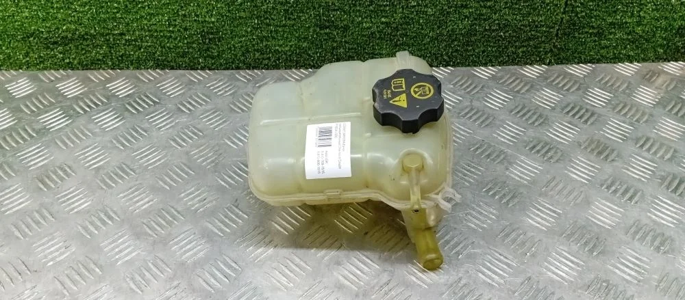 бачок расширительный Chevrolet F16D4,F18D4,LDE J300 Chevrolet Cruze F16D4,F18D4,LDE J300 13256823,13465094,1304014,13256824,13360063,13370133