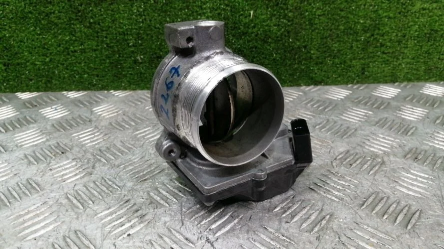 дроссельная заслонка Audi CDUD 4G2,4MB Audi A6,A7 CDUD 4G2,4MB 059145950AF,059145950AA