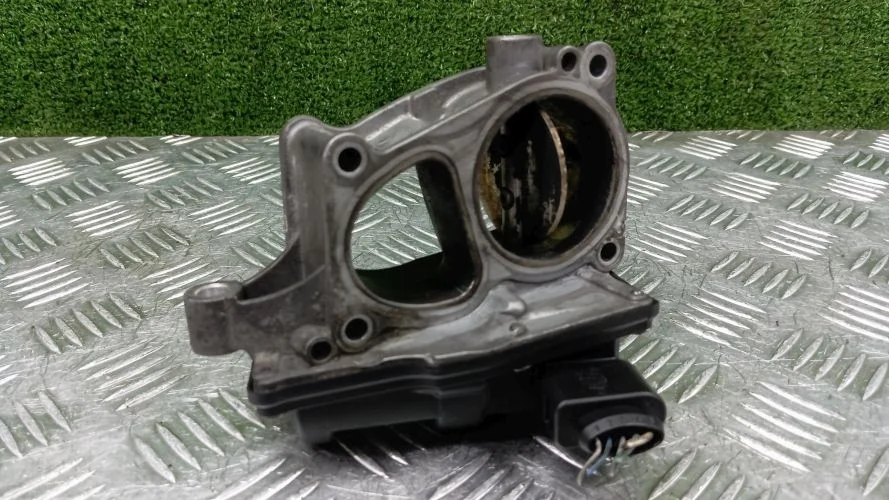дроссельная заслонка Audi CDUD 4G2,4MB Audi A6,A7 CDUD 4G2,4MB 059129593H