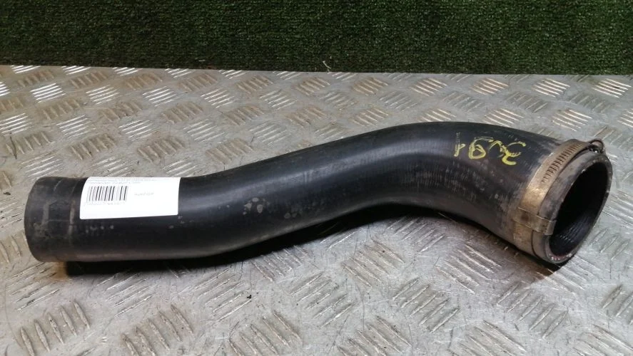 патрубок интеркулера Land Rover 224DT L359 Land Rover Freelander 224DT L359 CH125442,CH138682,LR009799