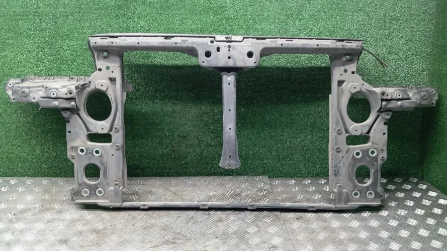 рамка радиатора Volkswagen BKS,BMV 7LA,GP Volkswagen Touareg BKS,BMV 7LA,GP 7L0805594,7L0805594R