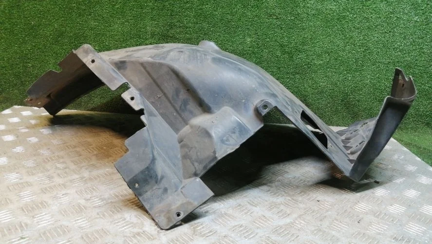 подкрылок Bmw N52B30A E70 Bmw X5 N52B30A E70 51717169411,51717175711