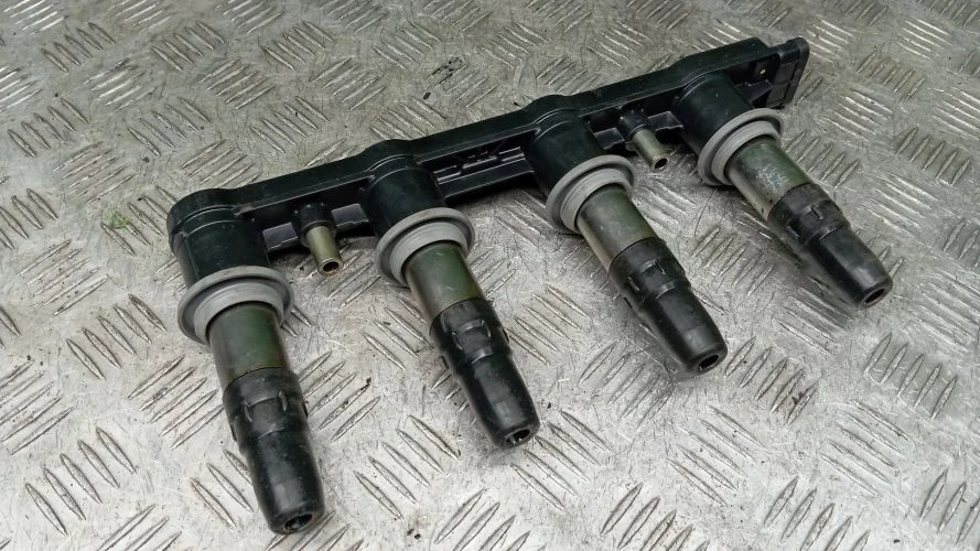 катушка зажигания Chevrolet F16D4 T300 Chevrolet Aveo F16D4 T300 25186687,55584404