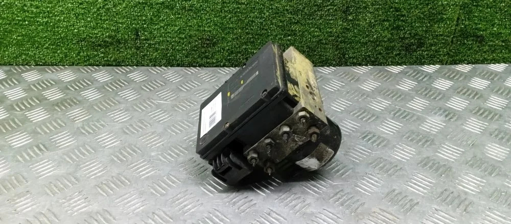 блок abs Volvo B6324S C71 Volvo Xc90 B6324S C71 30793447,30793492