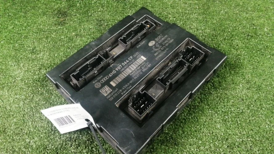 блок комфорта Audi  4H Audi A8  4H 4H0907064CF