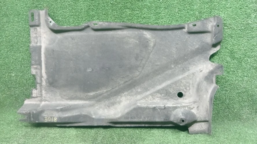 защита днища Audi CTUA 4G2 Audi A6 CTUA 4G2 4G0825215E