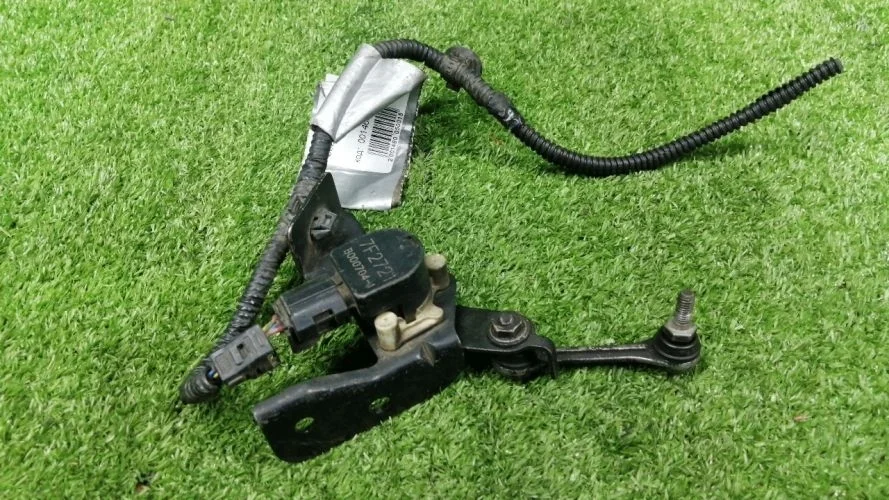 датчик положения кузова Suzuki J20A YB41S Suzuki Sx4 J20A YB41S 3864080J10