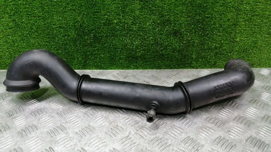 патрубок интеркулера Volvo B5254T2 C59 Volvo Xc90 B5254T2 C59 30645292