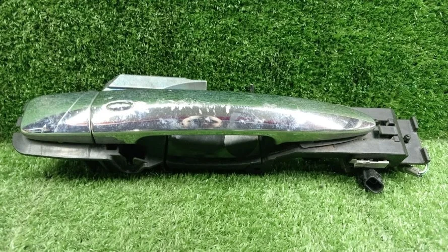 ручка двери внешняя Nissan VQ35DE Z51 Nissan Murano VQ35DE Z51 806101AA0A,806401AA0B