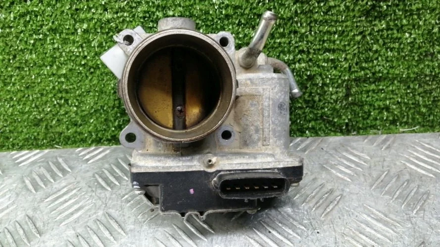 дроссельная заслонка Mitsubishi 4B12 CV5W Mitsubishi Delica 4B12 CV5W 1450A101