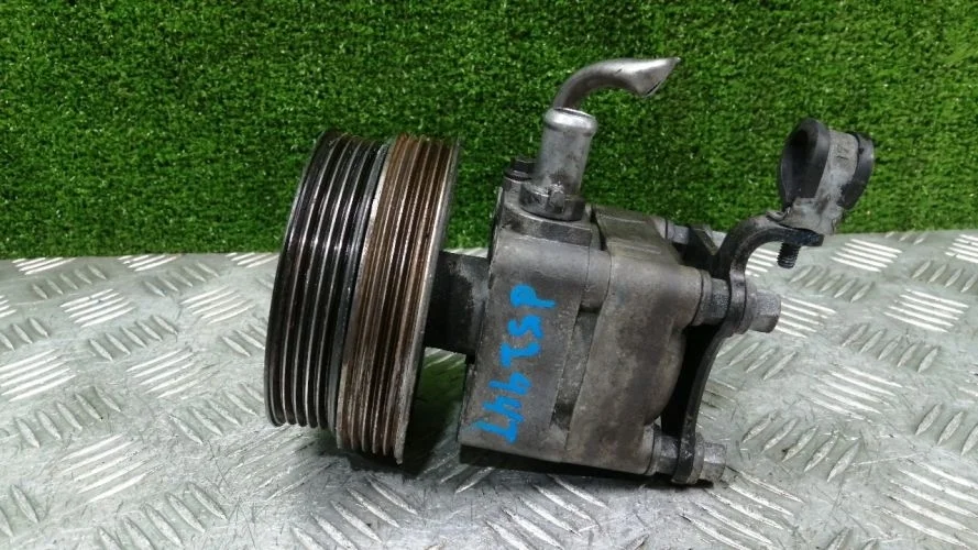 насос гидроусилителя руля Volvo D5244T4 AS71 Volvo S80,Xc70,Xc60,Xc90 D5244T4 AS71 31202095
