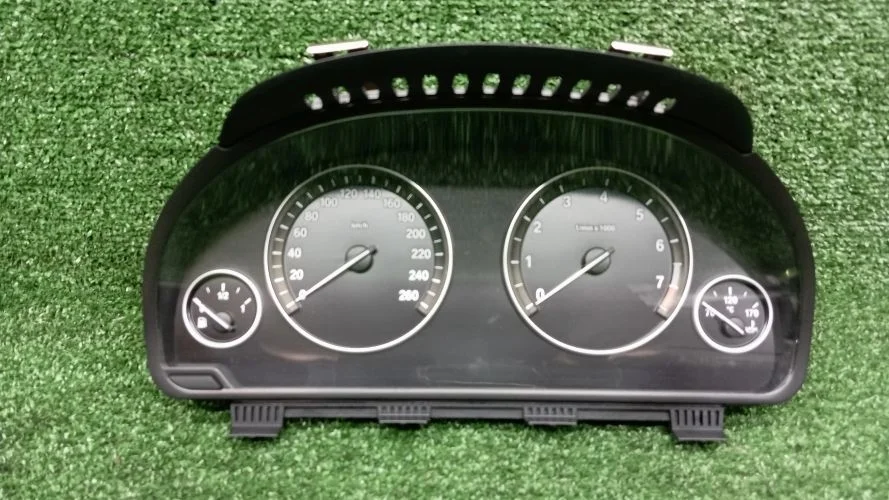 панель приборов Bmw N52B30AF F10 Bmw 5-Series N52B30AF F10 62109358975,9249338