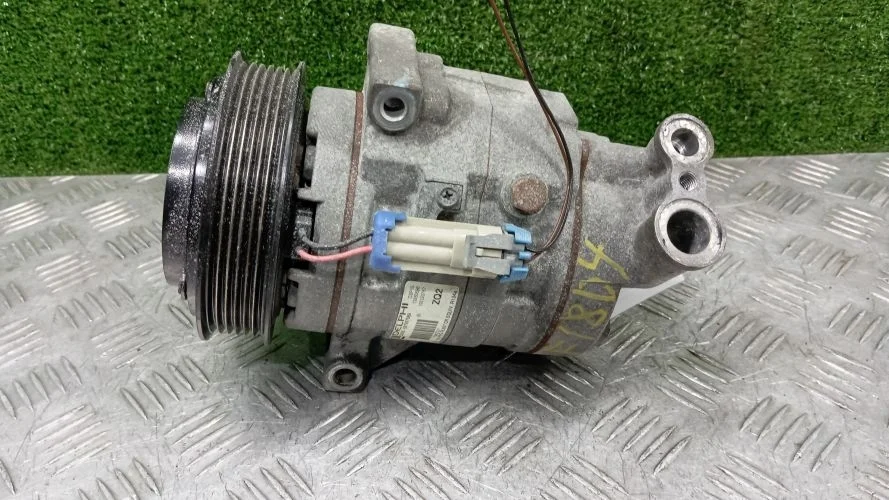 компрессор кондиционера Chevrolet  F16D4,F18D4 J300 Chevrolet Cruze F16D4,F18D4 J300 687997689,13271258