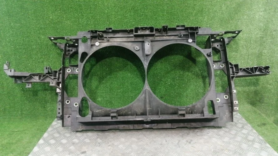 рамка радиатора Infiniti VQ35HR V36 Infiniti G35,G35s VQ35HR V36 62501JK00C,62501JK05A