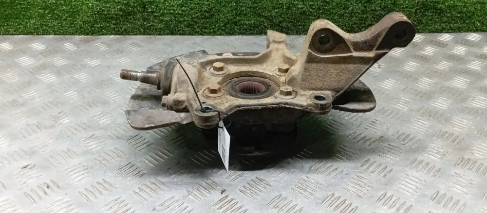 ступица Volvo D5244T4,B5254T2 CM71,CZ59 Volvo Xc90 D5244T4,B5254T2 CM71,CZ59 30760561