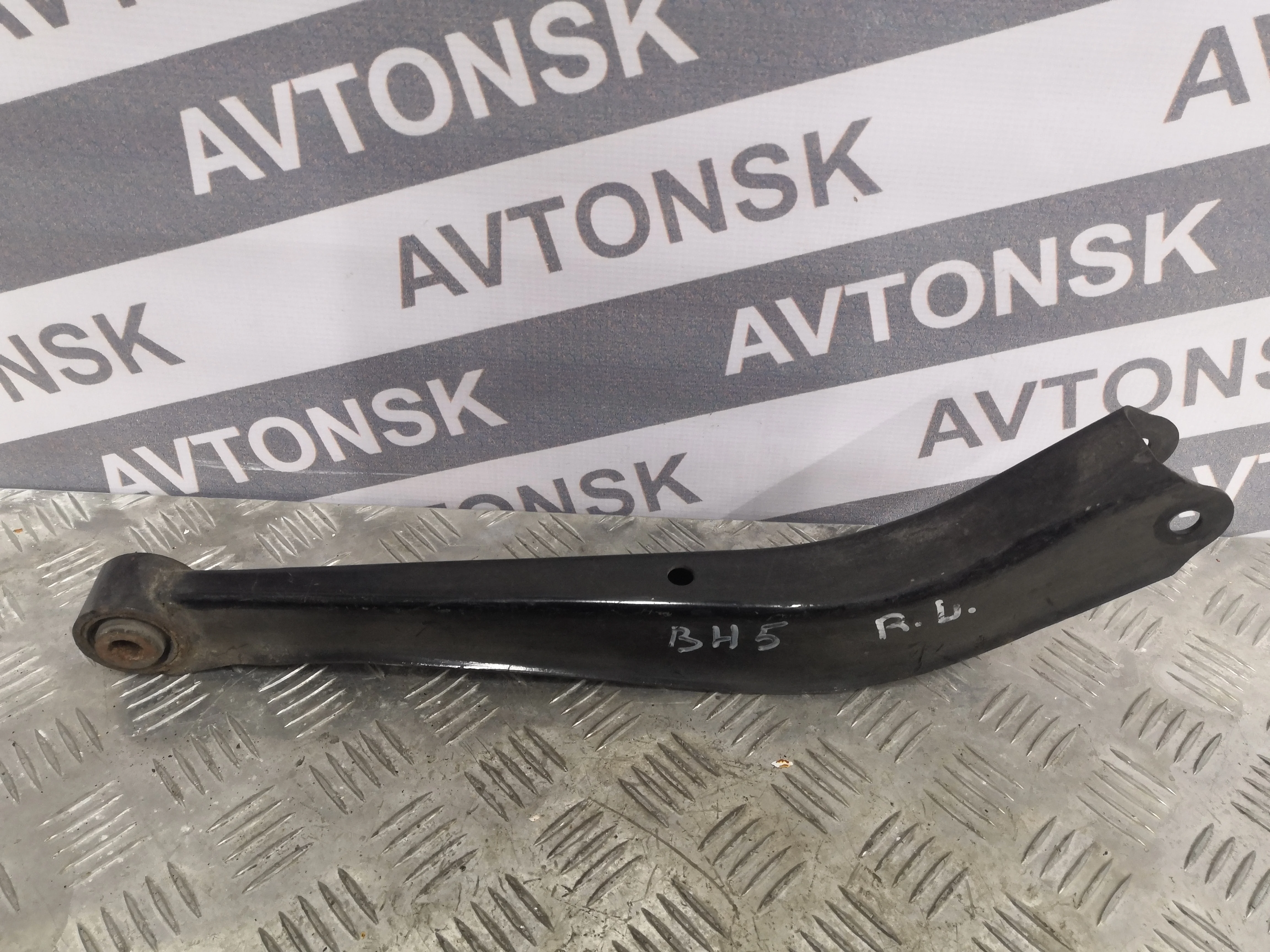 рычаг поперечный Subaru  BE5,BH5 Subaru Legacy  BE5,BH5 20250AE010