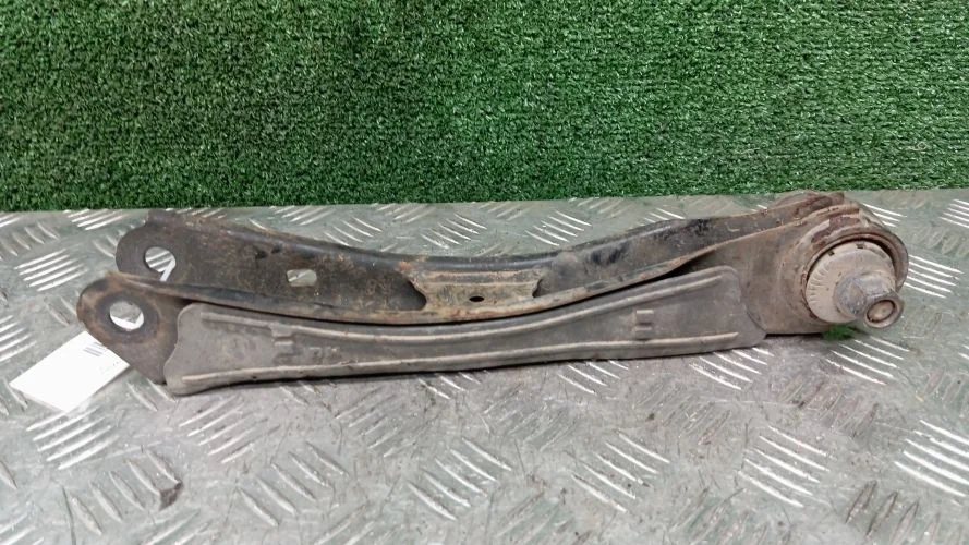 рычаг поперечный Kia,Hyundai G6DG,G4ND,L4NA YG,JF,LF Kia,Hyundai K7,K5,Sonata G6DG,G4ND,L4NA YG,JF,LF 55260D4500,55260D4700,55260C1500
