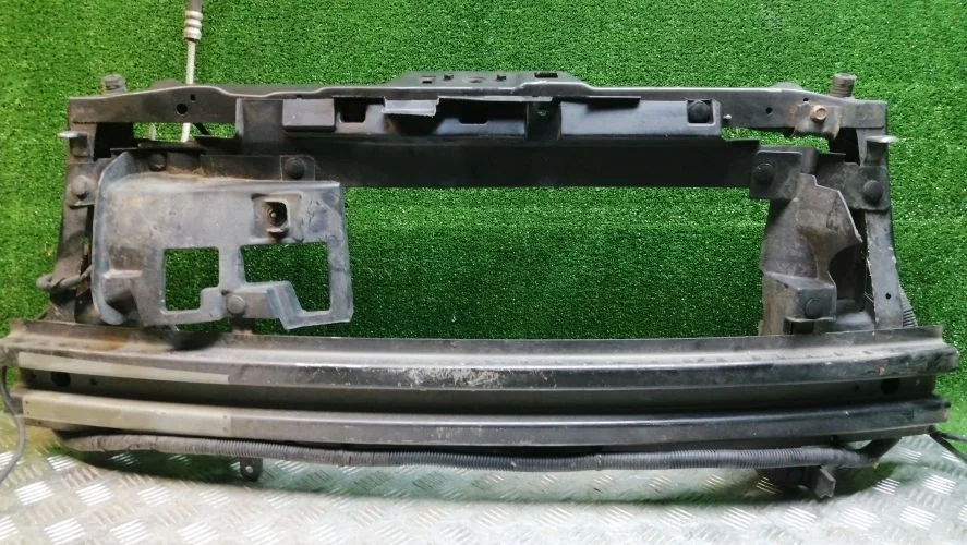 рамка радиатора Chevrolet B10D1,LCP,B10D2,LMT M300 Chevrolet Spark B10D1,LCP,B10D2,LMT M300 95327308