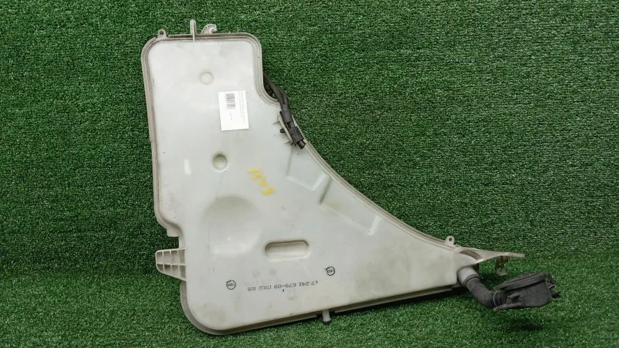 бачок омывателя Bmw N47D20C F30 Bmw 3-Series N47D20C F30 7241679,7241680,61667241680
