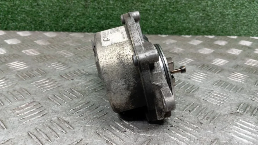 вакуумный насос Infiniti V9X Y51 Infiniti Q70 V9X Y51 1465000Q1H,8200807472A