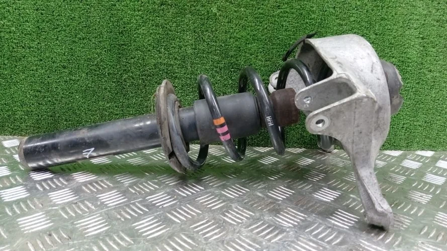 стойка Audi CNHA 8K Audi A4 CNHA 8K 8K0413031CB