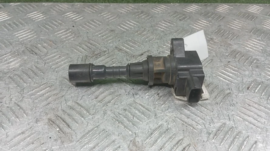 катушка зажигания Mazda L8DE SKP2T Mazda Bongo L8DE SKP2T LFB6-18-100