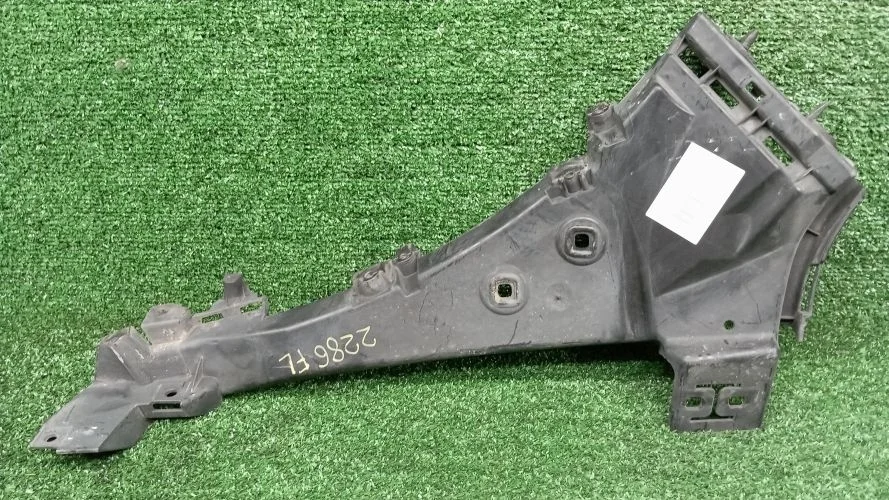крепление бампера Audi BUG,CAS 4LB Audi Q7 BUG,CAS 4LB 4L0807283,4L0807283B