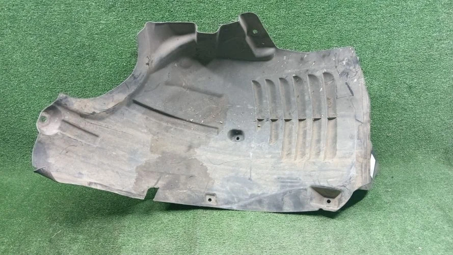 подкрылок Mercedes-Benz 271860,651924 W212 Mercedes-Benz E-Class 271860.651924 W212 A2126904330